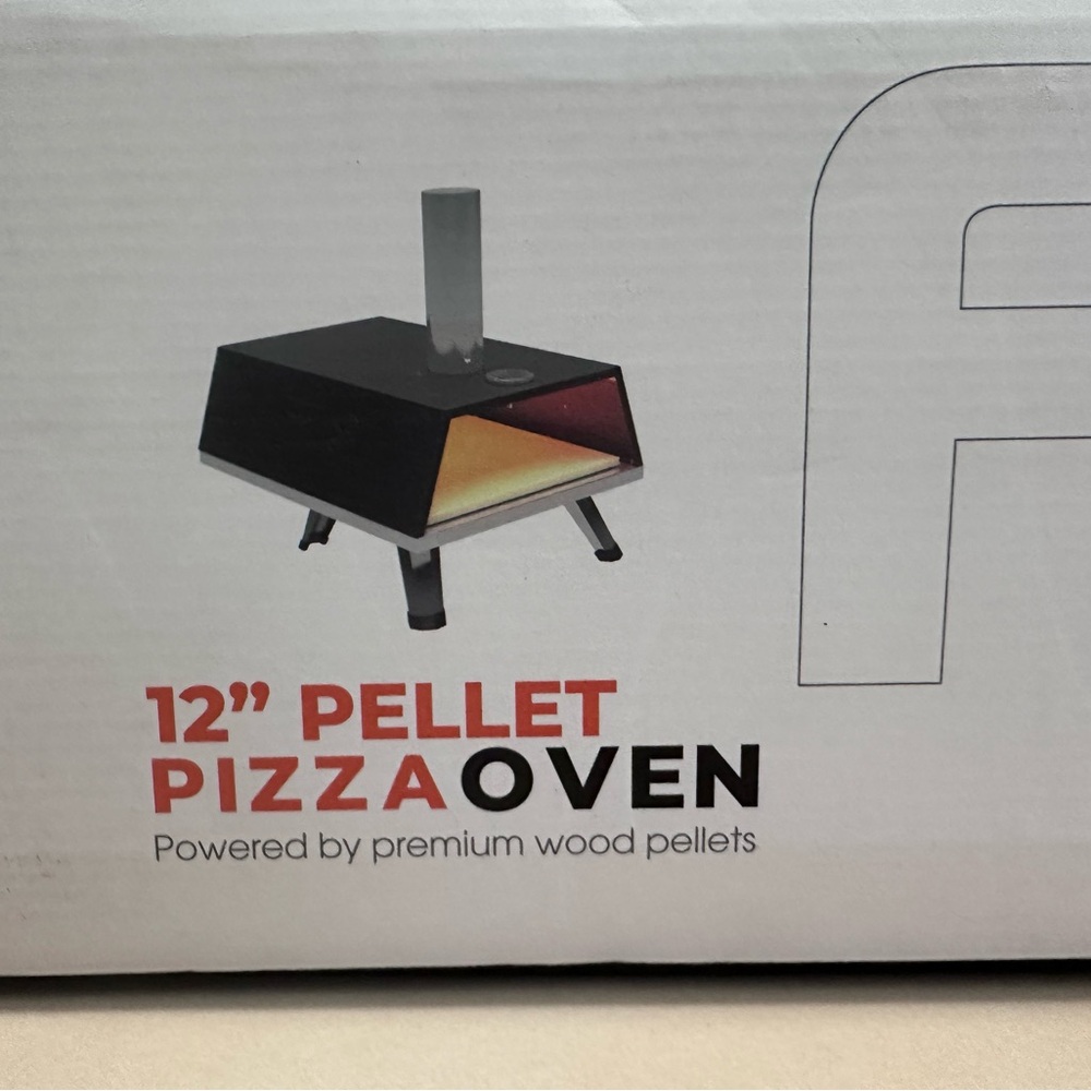 Black Pellet Pizza Oven